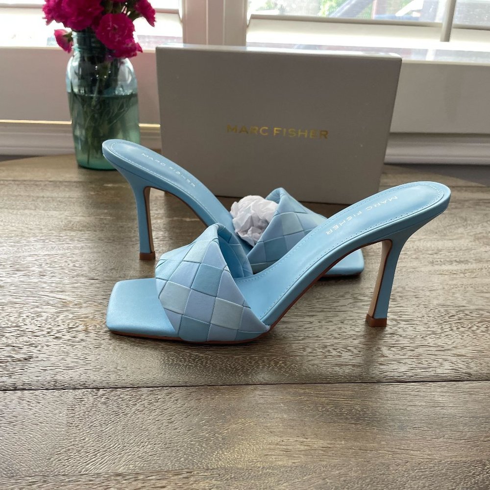 NWOT Marc Fisher Slip on Heel